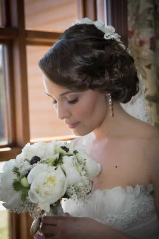 Stroudsmoor Country Inn - Stroudsburg - Poconos - Real Weddings - Bride With Bouquet