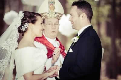 Stroudsmoor Country Inn - Stroudsburg - Poconos - Real Weddings - Bride And Groom Being Blessed
