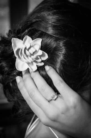 Stroudsmoor Country Inn - Stroudsburg - Poconos - Real Weddings - Bride Fixing Hair