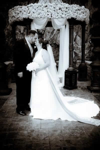 Stroudsmoor Country Inn - Stroudsburg - Pocono- Real Weddings - Bride And Groom Kissing