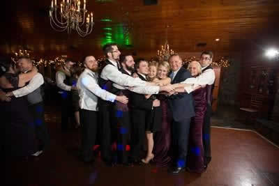 Stroudsmoor Country Inn - Stroudsburg - Poconos - Real Weddings - Guests Dancing