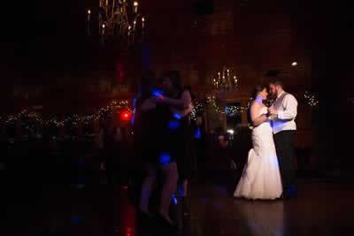 Stroudsmoor Country Inn - Stroudsburg - Poconos - Real Weddings - Bride Dancing