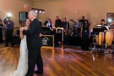 Stroudsmoor Country Inn - Stroudsburg - Poconos - Real Weddings - Bride Dancing With Dad