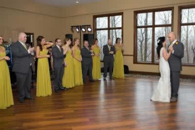 Stroudsmoor Country Inn - Stroudsburg - Poconos - Real Weddings - First Dance
