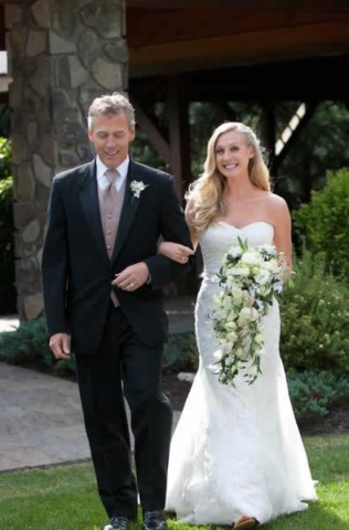 Stroudsmoor Country Inn - Stroudsburg - Poconos - Real Weddings - Bride With Dad