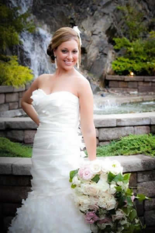 Stroudsmoor Country Inn - Stroudsburg - Poconos - Real Weddings - Bride With Bouquet