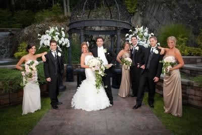 Stroudsmoor Country Inn - Stroudsburg - Poconos - Real Weddings - Bride, Groom, Bridemaids And Groomsmen
