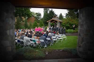 Stroudsmoor Country Inn - Stroudsburg - Poconos - Real Weddings - Outside Wedding Ceremony
