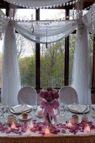 Stroudsmoor Country Inn - Stroudsburg - Poconos - Classic Wedding Celebrations - Sweetheart Table