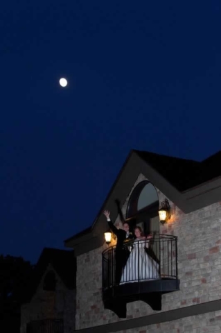 Stroudsmoor Country Inn - Stroudsburg - Poconos - Classic Wedding Celebrations - Bride And Groom On Balcony