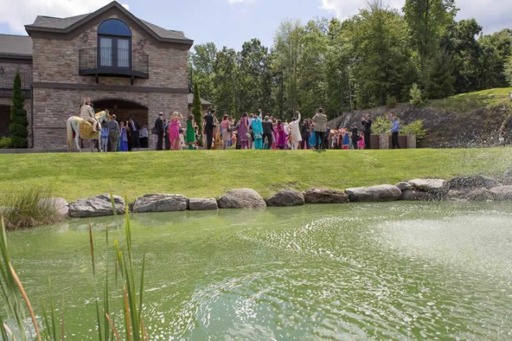 Stroudsmoor Country Inn - Stroudsburg - Poconos - Indian Wedding - Guests Celebrating