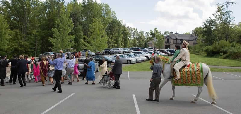 Stroudmoor Country Inn - Indian Wedding - Guests Celebrating In Dance - Poconos