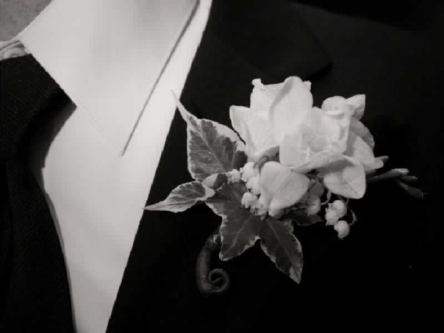 Stroudsmoor Country Inn - Stroudsburg - Poconos - Intimate Wedding - Wedding Corsage