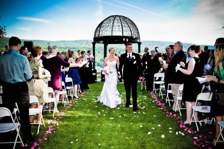 Stroudsmoor Country Inn - Stroudsburg - Poconos - Pocono Mountain Wedding - Bride And Groom