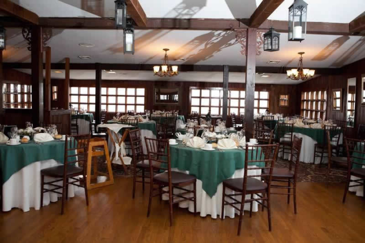 Stroudsmoor Country Inn - Stroudsburg - Poconos - Woodlands Outdoor Wedding - Table Settings