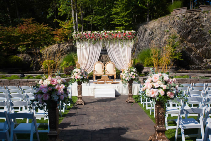 Wedding ceremony platform