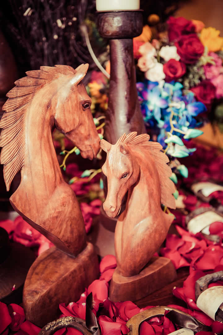 Horse statue floral and decor terraview