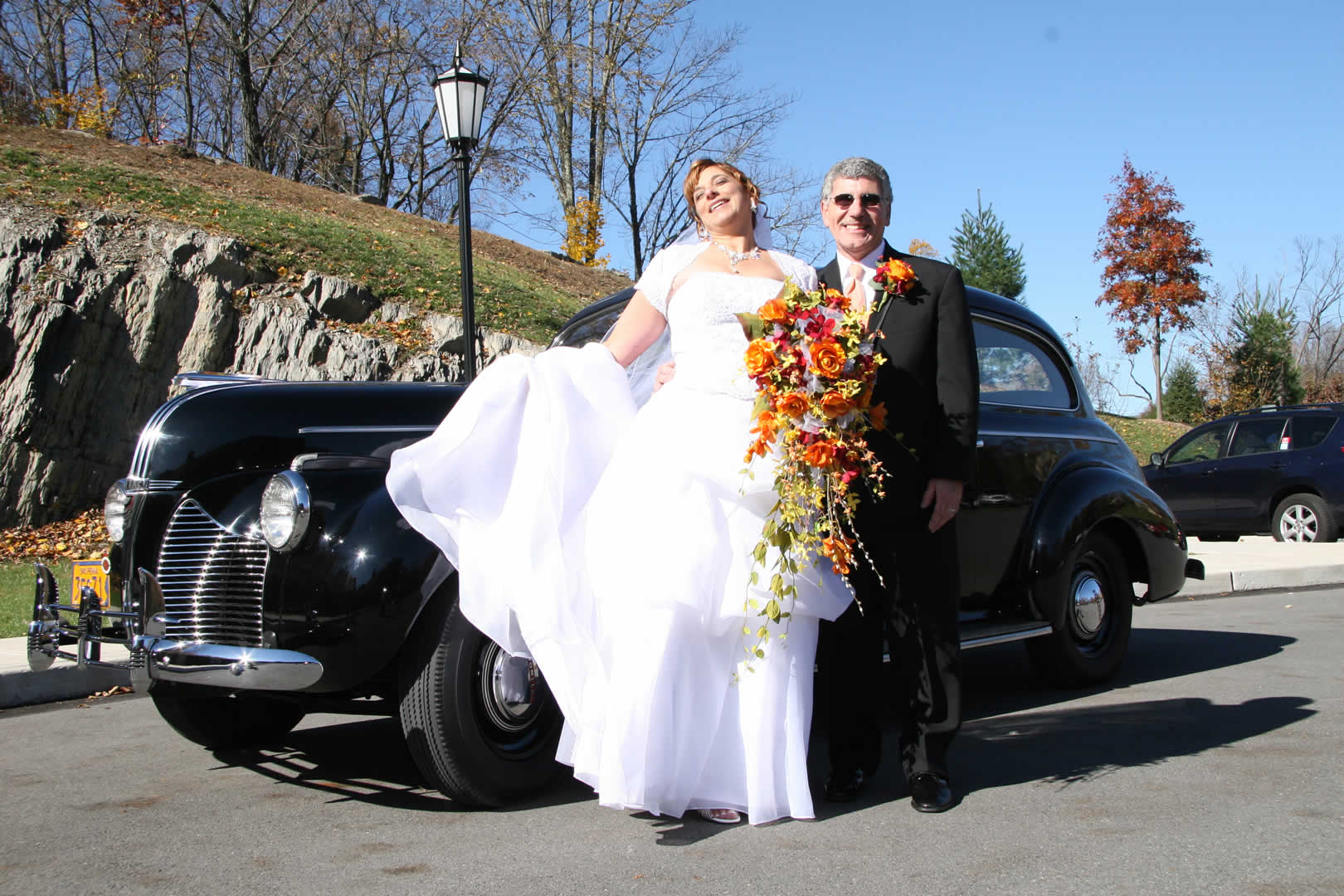 Father and bride floral and decor
