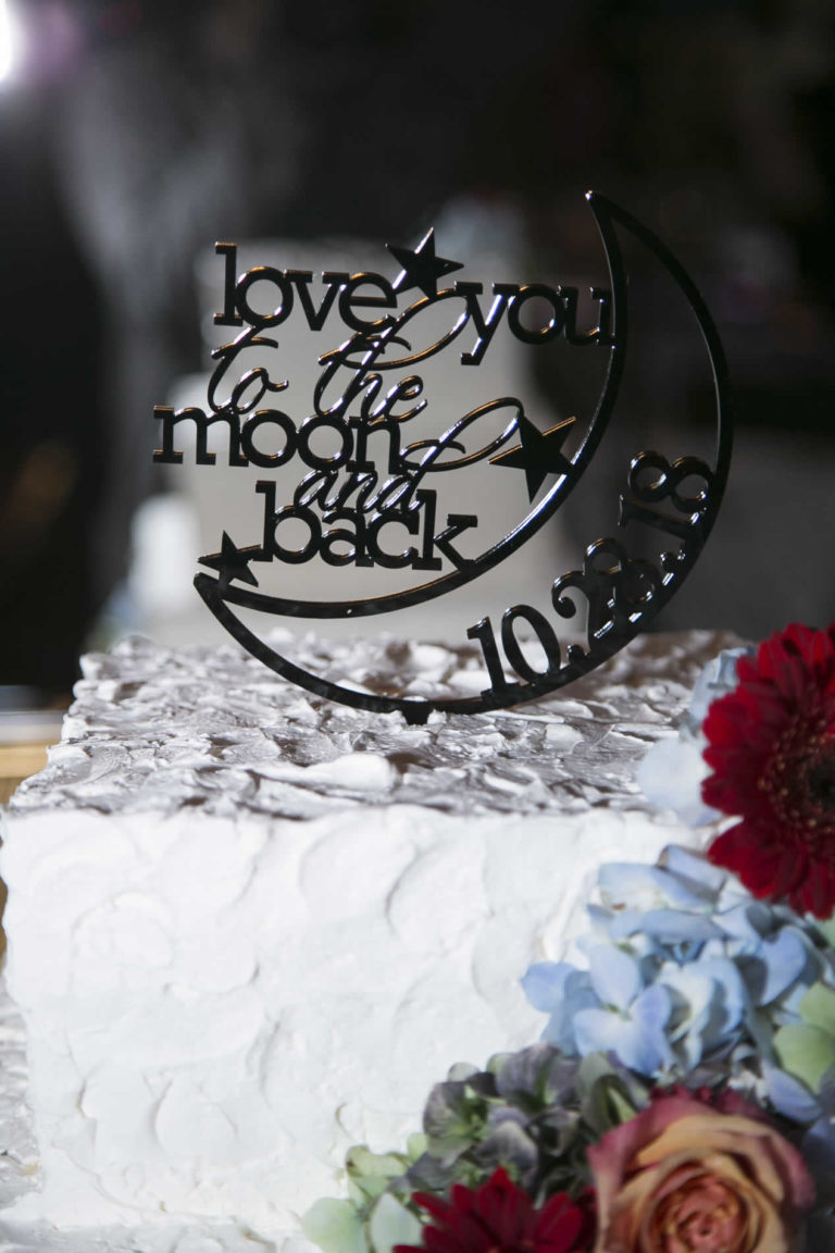 Beautiful wedding cake decoration lawnhaven