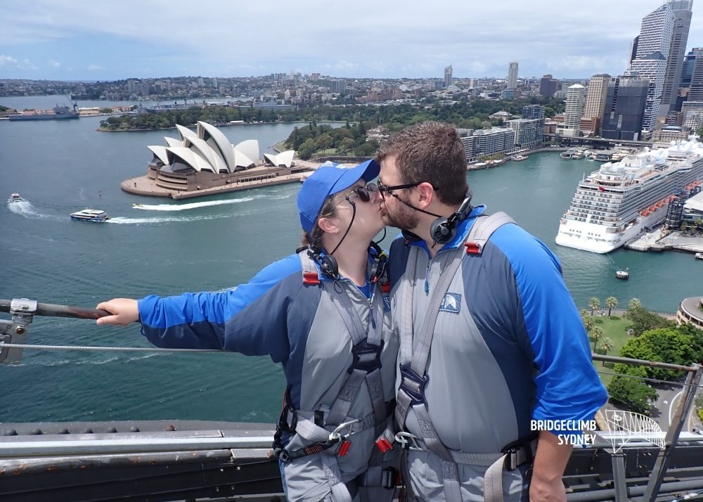 Couple climbs to top of Sydney Harbour Bridge